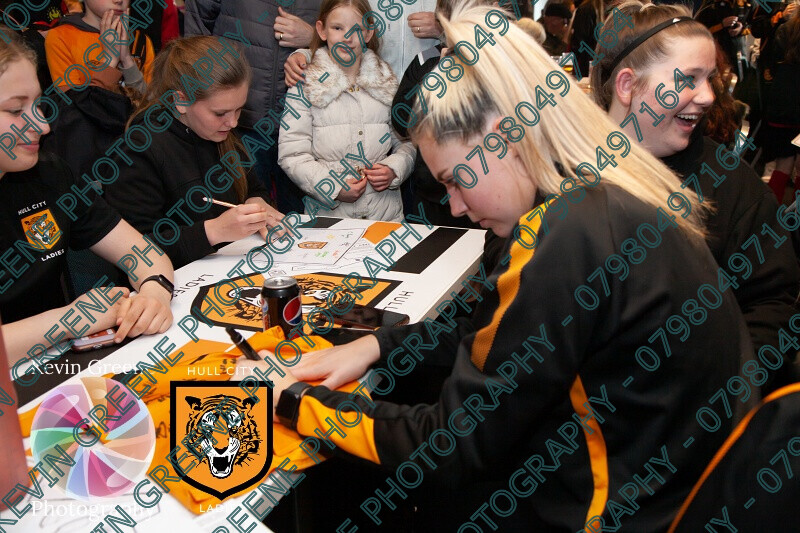 hullcityladiesfc-376 
 Hull City Ladies FC players engage with their younfg supporters and have the presence of their ambassodor Carol Thomas; former England Womens Captain 
 Keywords: sports photography, hull photographers, brand photography, kevin@kevingreenephotography.co.uk, sports team headshots, personal brand photography, womens football, sports magazines, photographers hull, kevin greene photography, photography, strong visuals, sport for girls, hope&glory, sports headshot photography, wolds engineering services, marketing, football supporters, reds10 Ltd, hull city ladies, brand awareness, photographers near me, community engagement, sport for women, photos for marketing, marketing content, visual content for marketing, photographers, sports in hull, women in football, engage with your supporters, kevin greene brand photography, hull city ladies fc