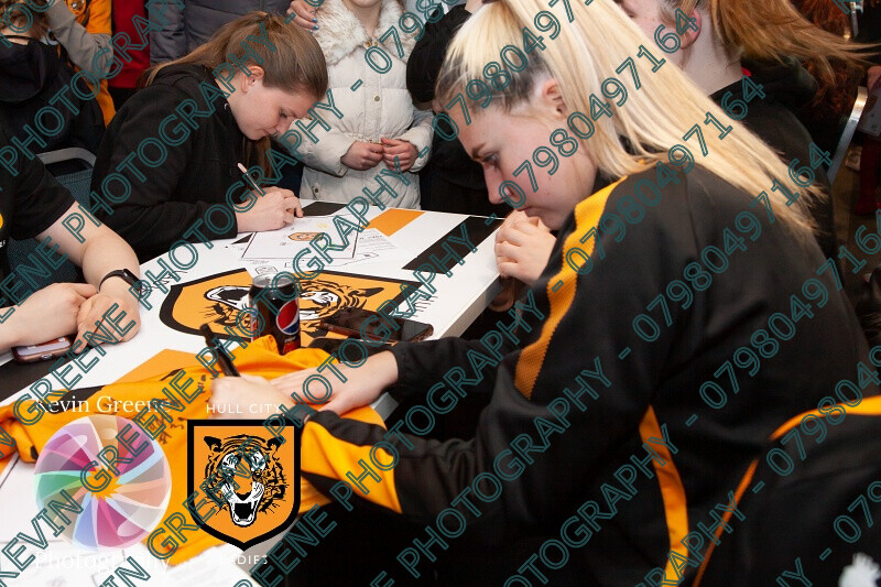 hullcityladiesfc-377 
 Hull City Ladies FC players engage with their younfg supporters and have the presence of their ambassodor Carol Thomas; former England Womens Captain 
 Keywords: sports photography, hull photographers, brand photography, kevin@kevingreenephotography.co.uk, sports team headshots, personal brand photography, womens football, sports magazines, photographers hull, kevin greene photography, photography, strong visuals, sport for girls, hope&glory, sports headshot photography, wolds engineering services, marketing, football supporters, reds10 Ltd, hull city ladies, brand awareness, photographers near me, community engagement, sport for women, photos for marketing, marketing content, visual content for marketing, photographers, sports in hull, women in football, engage with your supporters, kevin greene brand photography, hull city ladies fc