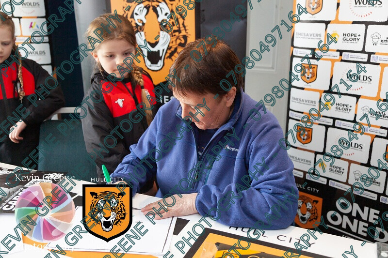 hullcityladiesfc-364 
 Hull City Ladies FC players engage with their younfg supporters and have the presence of their ambassodor Carol Thomas; former England Womens Captain 
 Keywords: sports photography, hull photographers, brand photography, kevin@kevingreenephotography.co.uk, sports team headshots, personal brand photography, womens football, sports magazines, photographers hull, kevin greene photography, photography, strong visuals, sport for girls, hope&glory, sports headshot photography, wolds engineering services, marketing, football supporters, reds10 Ltd, hull city ladies, brand awareness, photographers near me, community engagement, sport for women, photos for marketing, marketing content, visual content for marketing, photographers, sports in hull, women in football, engage with your supporters, kevin greene brand photography, hull city ladies fc